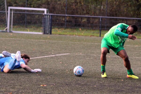 2025_11_02_budberg-esc06_13