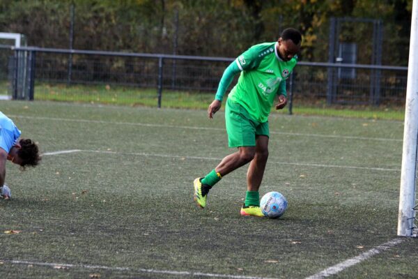 2025_11_02_budberg-esc06_14