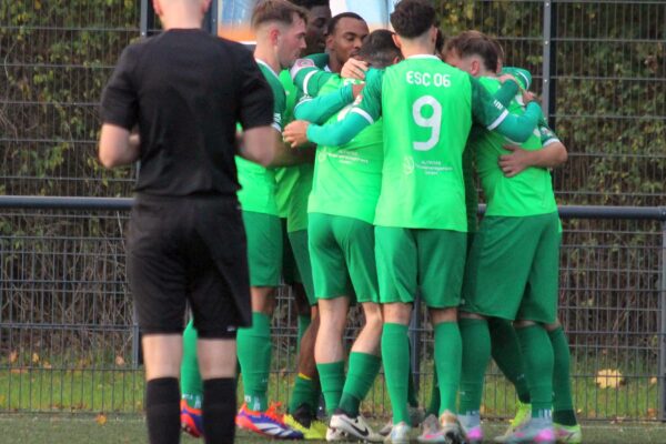 2025_11_02_budberg-esc06_18