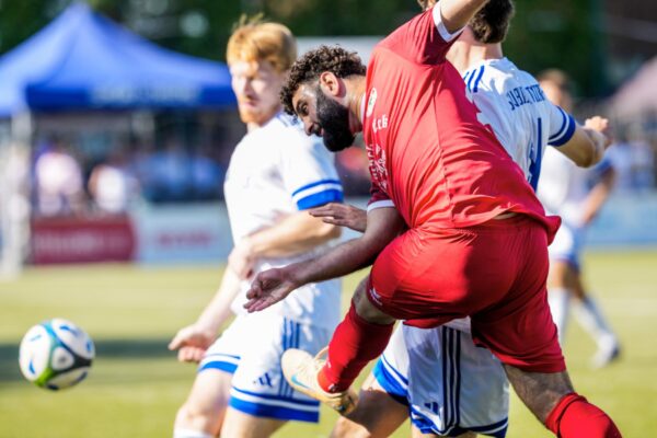 Beim Burg Cup am 01.08.2026 auf dem Sportplatz, An der Windmühle 24 gewann der ESC Rellinghausen 2 gegen den SV Burgaltendorf 2 mit X:X im Elfmeterschießen. Yusif Isho (ESC)
Michael Gohl / FUNKE Foto Services